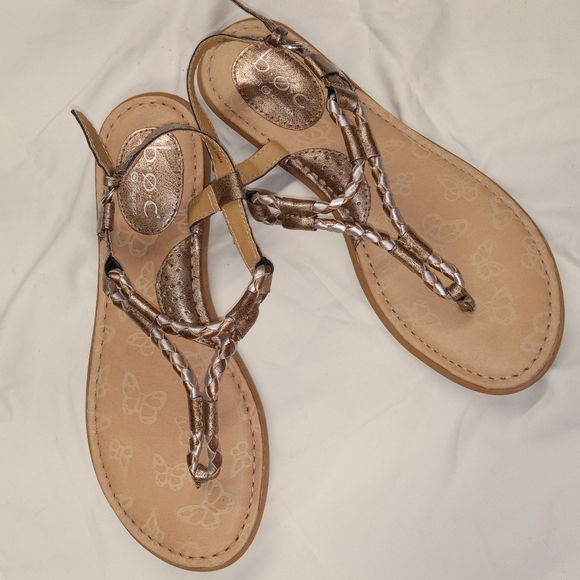 BOC NWOT Gold Tone Braided T-Strap Gladiator Sandal size 7 - Picture 2 of 11